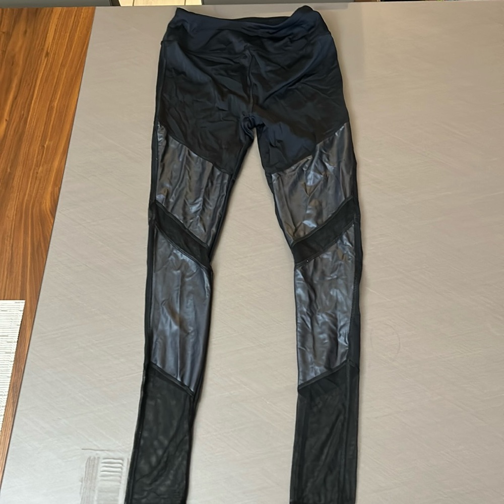 Black leggings, curtain call